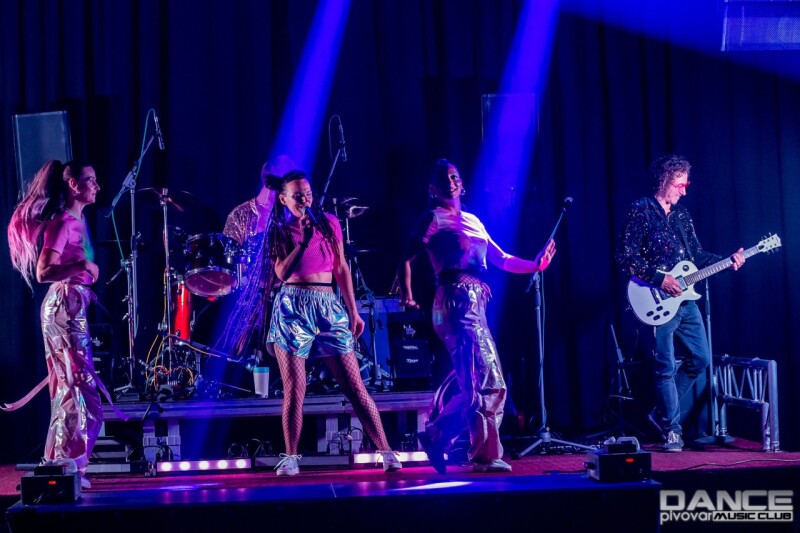 572965465_1407573384702537_1688680385851214693_n